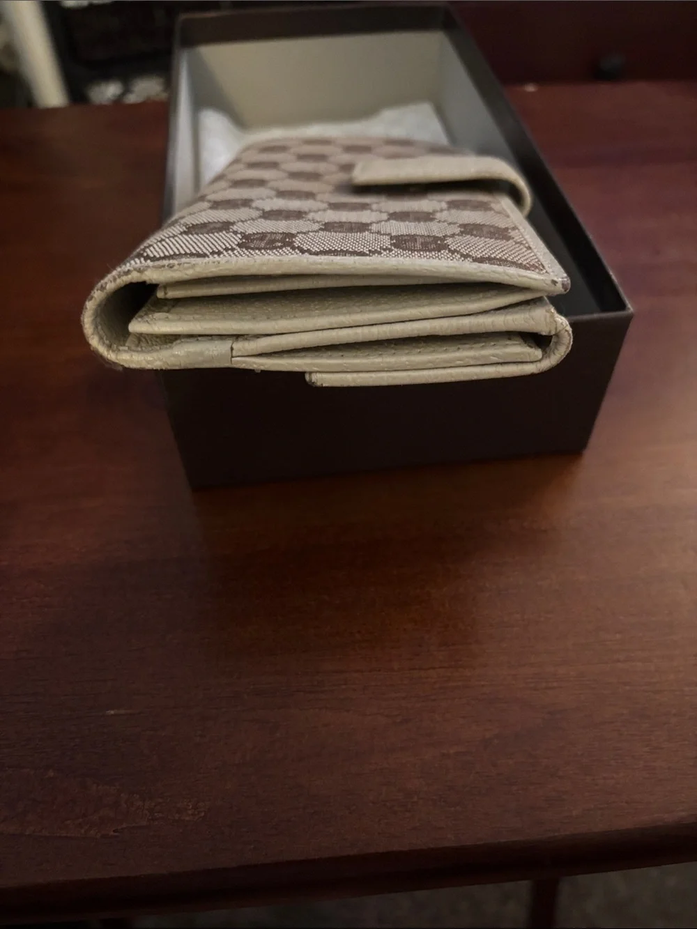 Gucci Beige and Brown GG Canvas Continental Wallet with Gold Plate - Picture 6 of 12